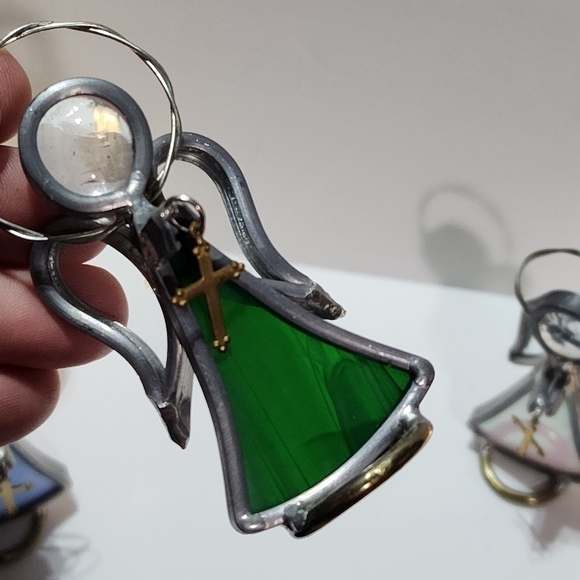 Pewter and Glass tiny Angels holding Goldtone Cross Pink Green Blue - Picture 4 of 15